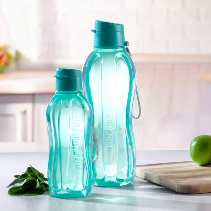 Show details for Curve Water Bottle 1,1lt - Green Picture of Curve Water Bottle 1,1lt - Green